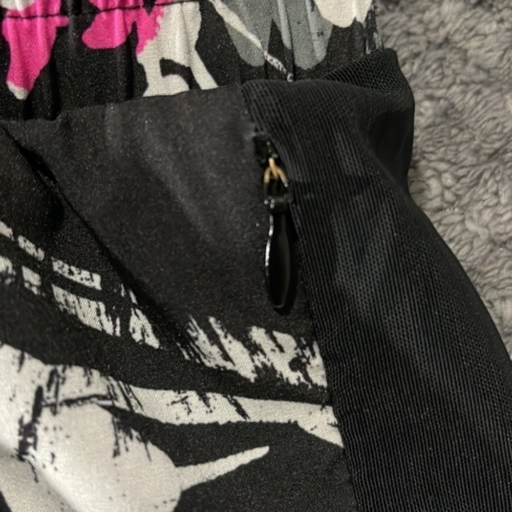 Fabletics Fallon Compression Lined Performance Sh… - image 5